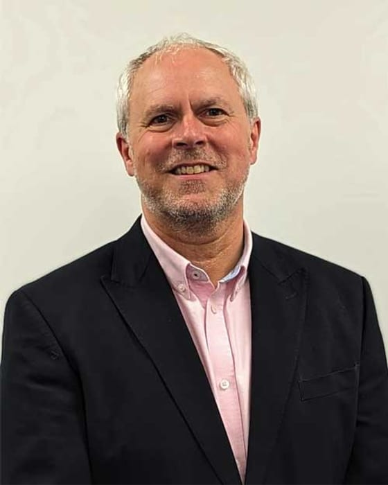 Portrait of Simon Bird